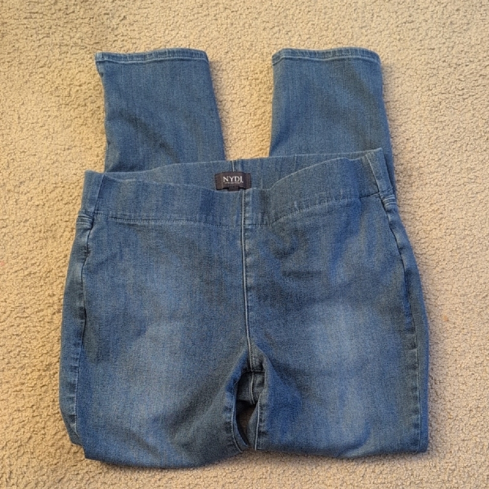 NYDJ Pull On Skinny Jeans Size 6